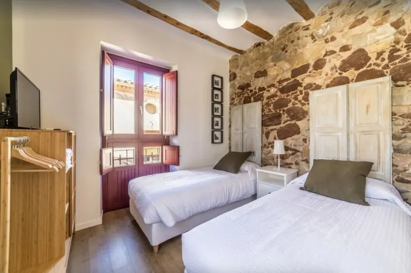 Casa Roja - Image 1