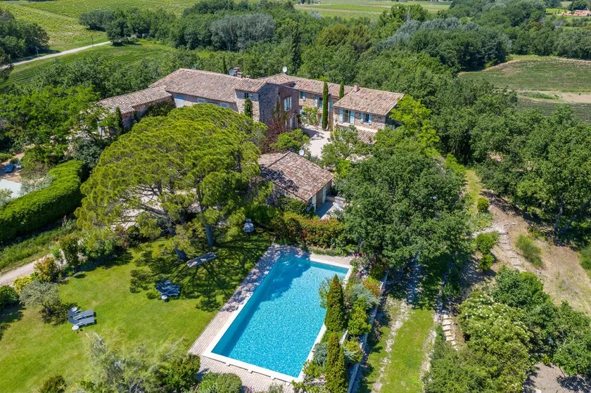 Gîte Ventoux, à Roussillon, mas restauré au calme - Image 1