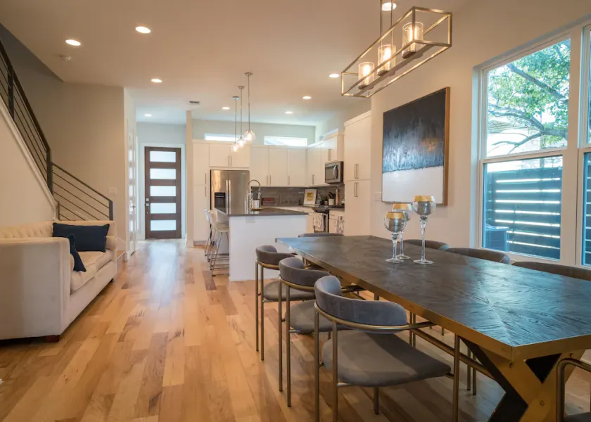 Beautiful New Home Downtown SXSW ACL F1 HQ - Image 1