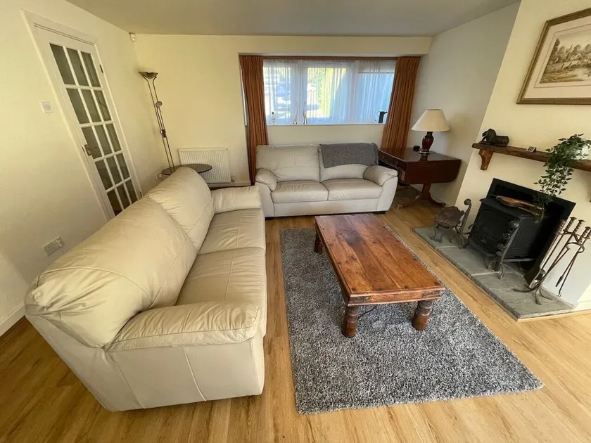 Oak Cottage cosy 5 bed sleeps 8 - dogs welcome - Image 1