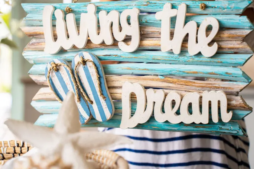Chris's Shack at Maloneys Beach is the perfect getaway for your family. - Image 1