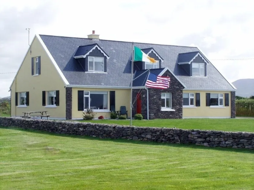 Seaside Irish Home Next to World Class Golf, Fishing & Hiking - Image 1