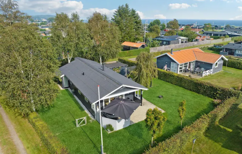 3 Bedroom Beautiful Home In Juelsminde - Image 1