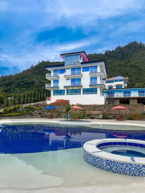Bella vista Hotel  - Image 1