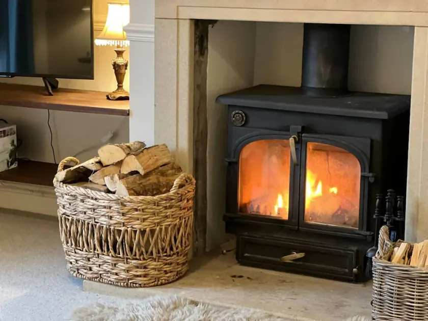 Stunning 4-bed Grade II House in the Lake District - Image 1