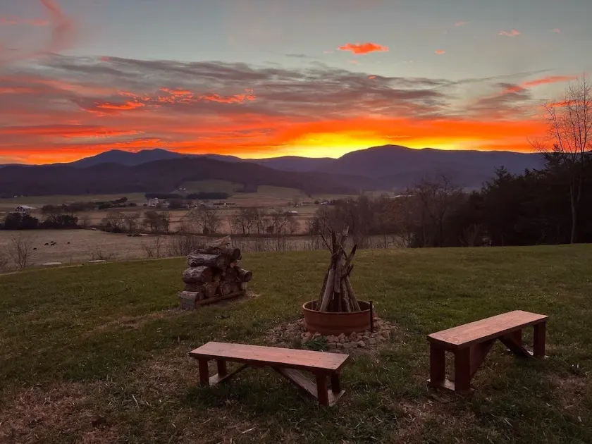 Secluded Luray Mountain Home near Shenandoah Park: Fire pit, Hot Tub, Game Room! - Image 1