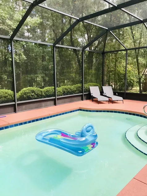 Vacker oas med pool gångavstånd från floden och privat strand - Image 1