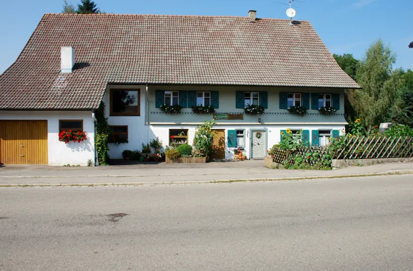 HOLIDAY APARTMENT IN THE ALLGÄU, 10 minutes from Center Park - Image 1