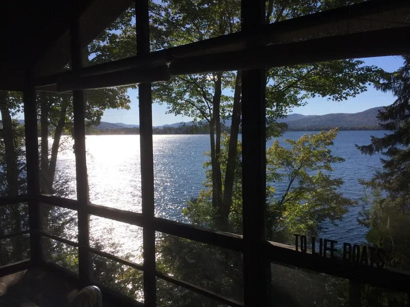 Lake George privates Anwesen am Wasser mit herrlichem Blick auf den Sonnenuntergang. - Image 1