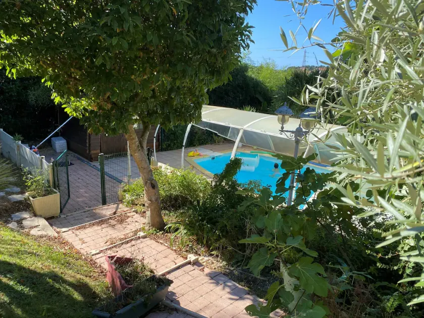 Limite Biarritz Garden level of a pleasant house (dead end) heated swimming pool - Image 1