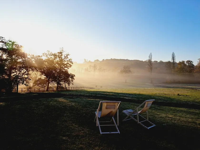 Estate in an idyllic setting - Image 1