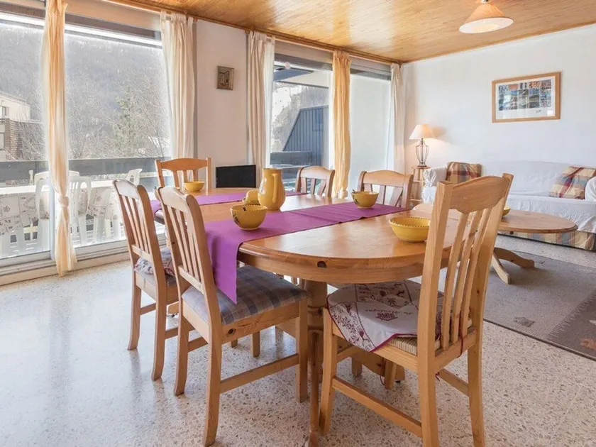 Appartement cosy pour 6 à Chantemerle, Serre-Chevalier. Balcon, parking, casier à ski, 2 étoiles. - Image 1