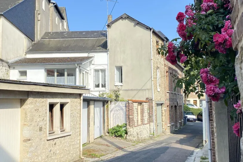 Apartment in Fécamp near Cap Fagnet Cliffs - Image 1
