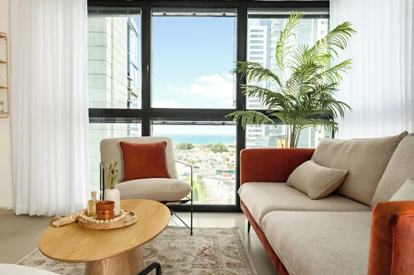 Luxury Apt Tower l Sea View Bat Yam l Mamad - Image 1
