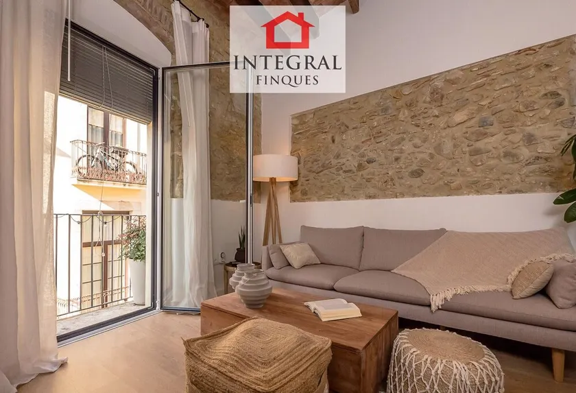 Duplex moderne au cœur de Palamós avec terrasse et garage privé - Image 1