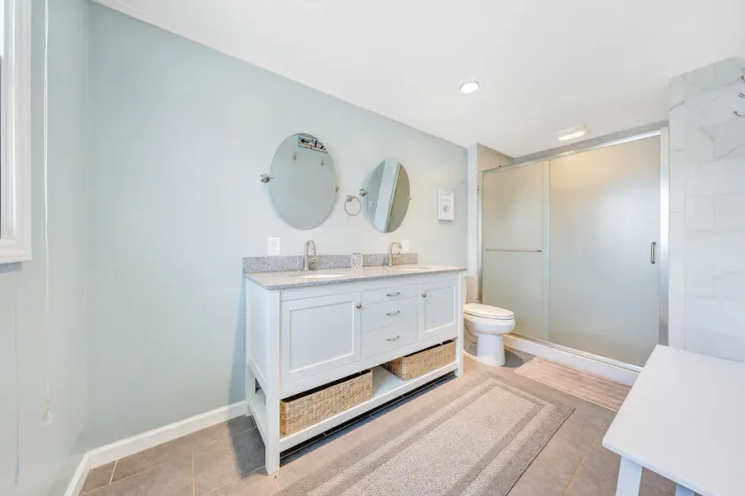 Lake Point Retreat - Lakefront Home with Hot Tub, Fire pit & Game room - Image 1