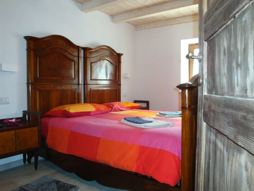 Chambre double avec salle de bain privée, dans un B&B entre Lessinia et Valpolicella - Image 1