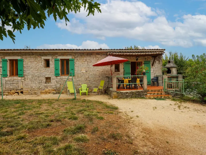 Casa de vacaciones Lozard by Interhome - Image 1