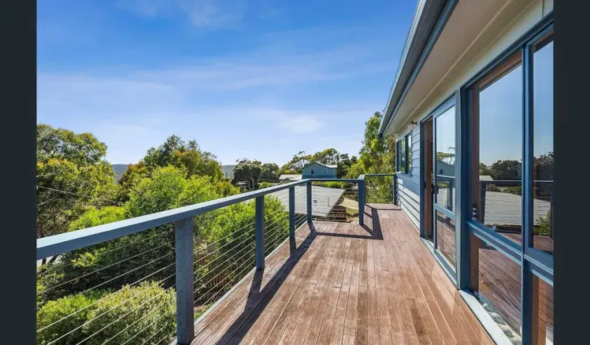BEAUTIFUL BEACH HOUSE - BRILLIANT POSITION - Image 1