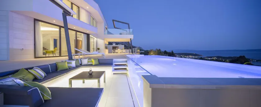 5*Familiy Villa,Seaview,Indoor&Outdoor Heated Pools+free airport transf up to 7p - Image 1