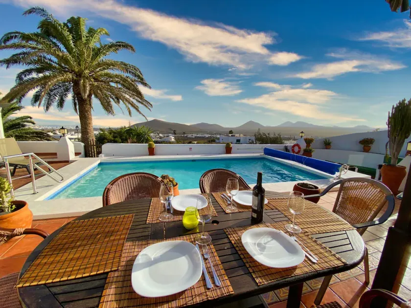 Spectacular rental home - Ocean and mountain view. Heated pool. Sleeps 6 - Image 1