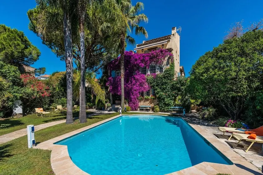 Prestigious Villa 8 bd*****, jacuzzi, independent studio, pool - Image 1