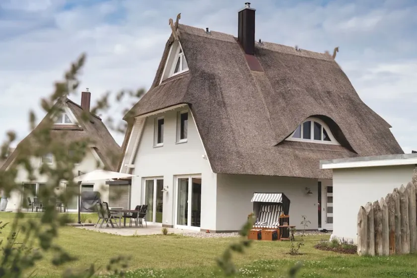 House 13 \"AVIVA\" - Holiday home with sauna and fireplace - Image 1