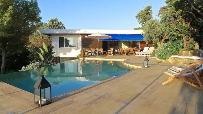Domaine du Cap Nègre storslåede villa i Le Corbusier-stil 3 'fra havet - Image 1