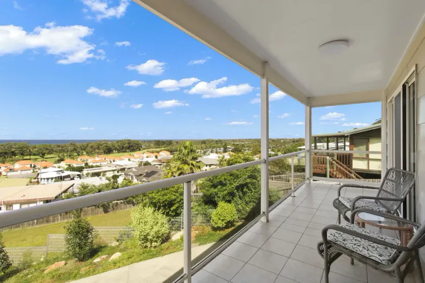 Eastern Views Beach House - Image 1