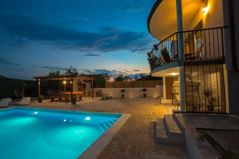 Villa R & B Kroatien šibenik - Image 1