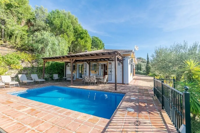 Villa 'Cortijo De La Abuela' with Mountain View, Wi-Fi and Air Conditioning - Image 1