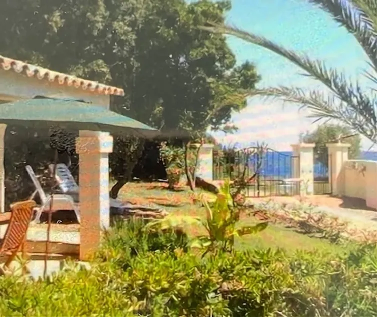 Charming villa 50 m from the sea. Pets allowed - Image 1