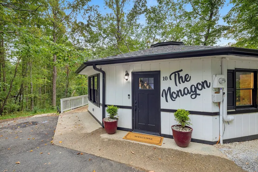 Fun & Funky Asheville Home with Pool Table, Darts - Image 1