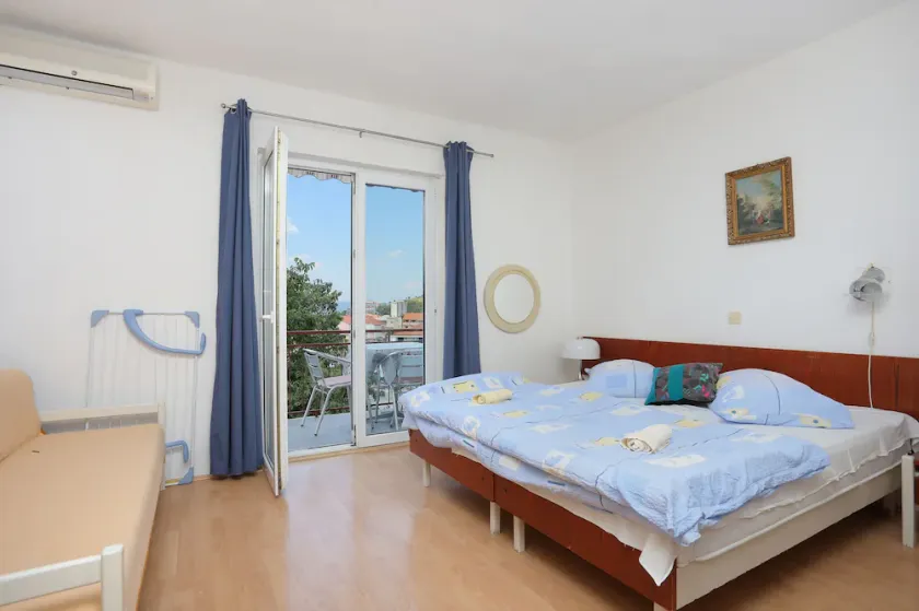 Apartment Tucepi 2676b - Image 1