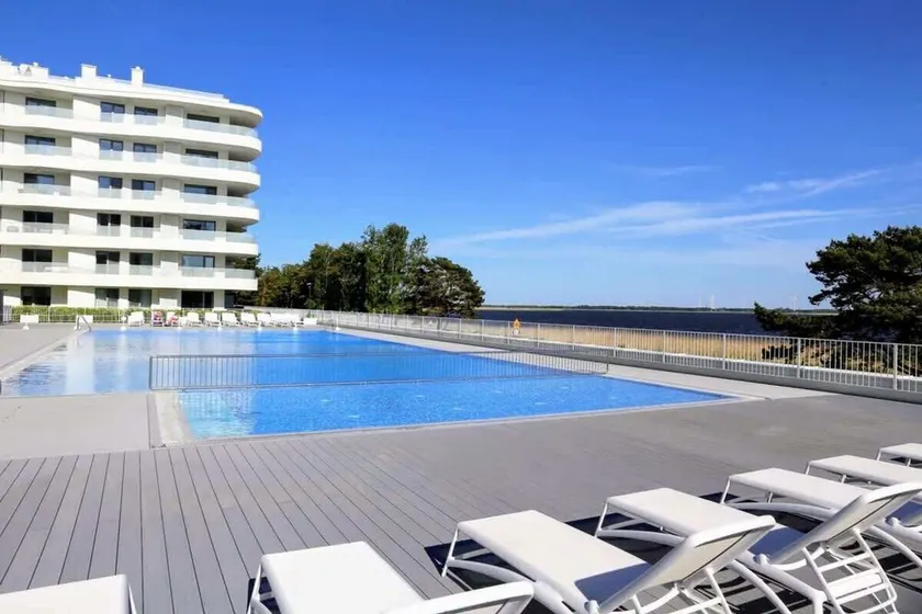 Stylish Apartment | Parking, Balcony, Close to the Beach - Image 1
