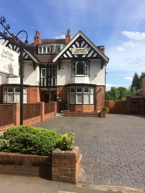 Sutton Guest House - Image 1