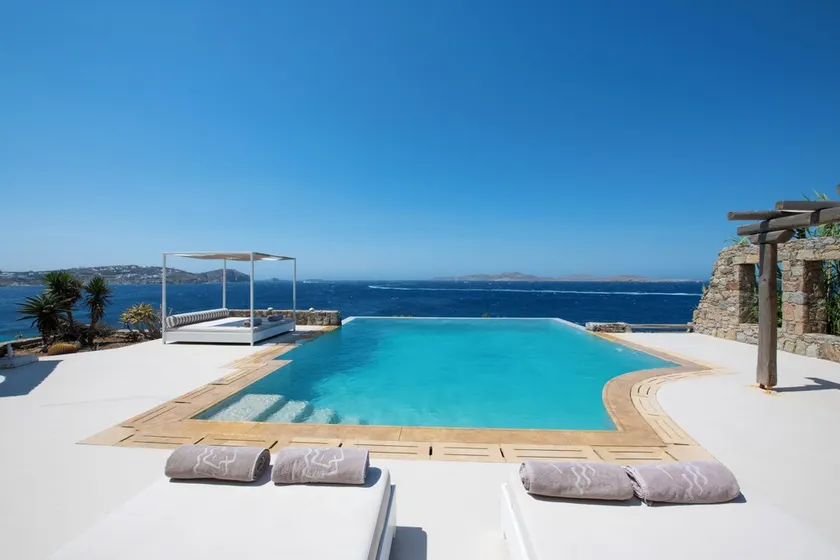 Topos exclusive Mykonos - Image 1