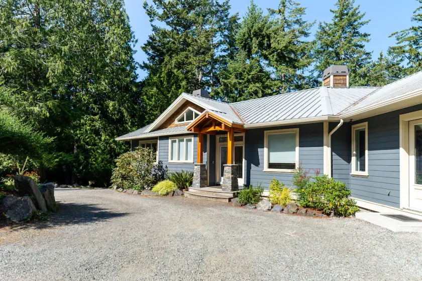 East Sooke Hideawy,TOP VIEW,180° SEA VIEW - Image 1