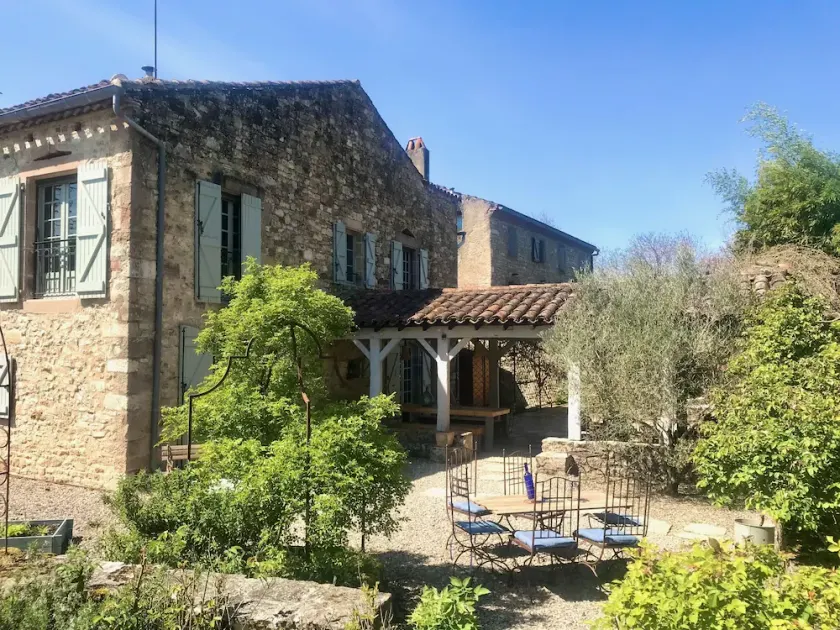 calm and nature, with private pool - Image 1