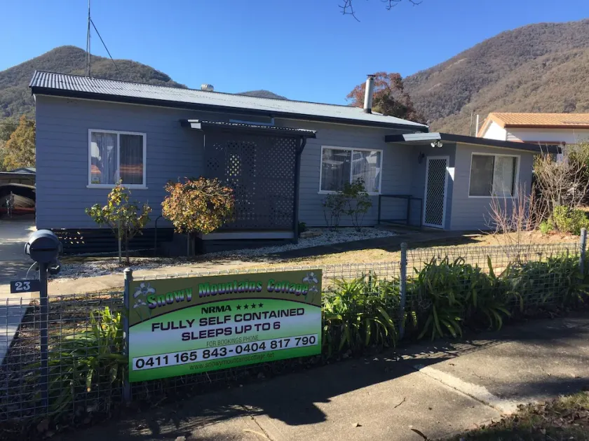 Snowy Mountains Cottage - Image 1