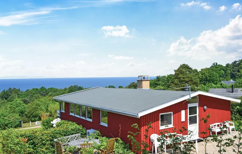 Stunning Home In Fårevejle - Image 1