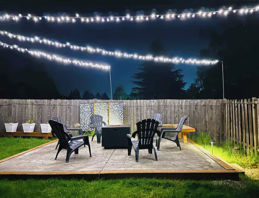 Closest to town • Steps to Wine/Food • Fire-Pit • Deck • BBQ • Fast Wifi - Image 1