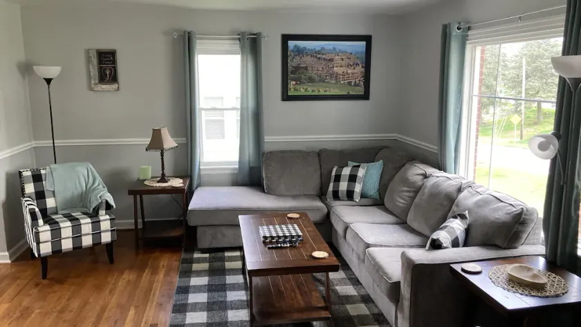 Charming cottage in the heart of Amish County - Image 1