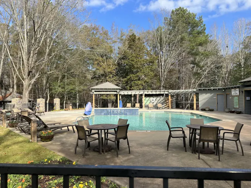 Poolside Villa Near Callaway - Image 1