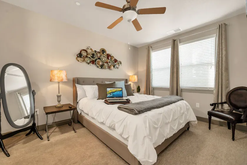 Quiet 2BR/2BA Getaway Near Trails, Parks & Summer Adventures–Spacious 1,300 SqFt - Image 1