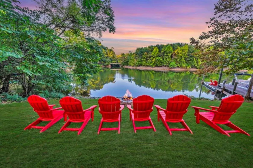 Wet Feet Retreat - Beautiful lake house with incredible views and dock - Image 1