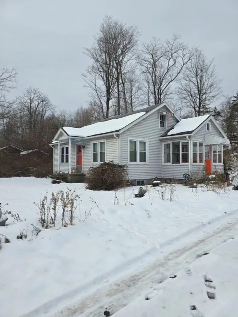  Cute home in Kerhonkson NY. \nThis home is minutes to many popular destinations  - Image 1