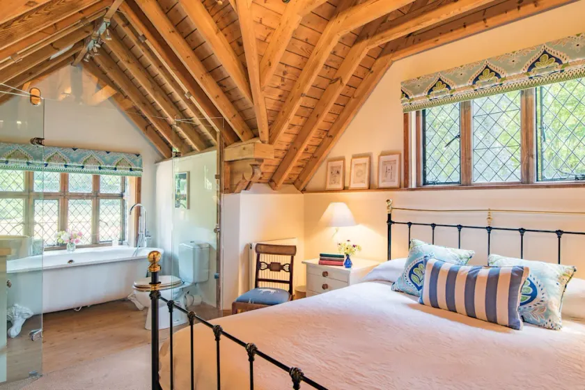 The Gate House - sleeps 4 guests  in 2 bedrooms - Image 1