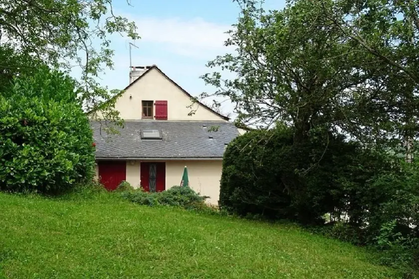Isolated cottage in the countryside. 5 minutes from all shops - Image 1