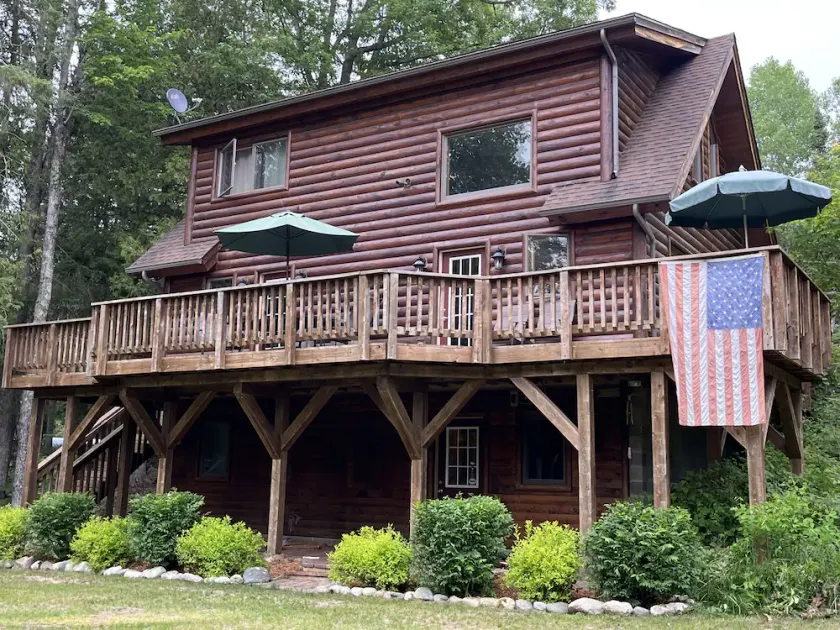 Sidell's Sturgeon River Log Cabin - Bonfire Pit, WiFi, Biking Trails, Rafting - Image 1